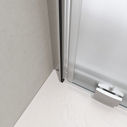 Фото Душевая дверь в нишу BelBagno Luce BF-1-120-P-Cr