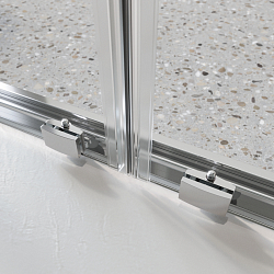 Фото Душевая дверь в нишу BelBagno Luce BF-2-150-C-Cr